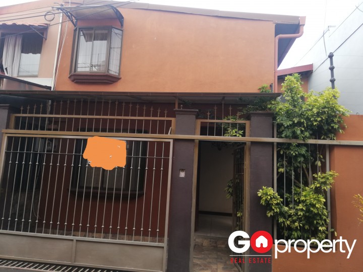 Venta de casa en condominio en Tibás centro, San José